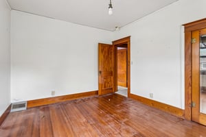 10113 - 109 S Davis Ave_026.jpg