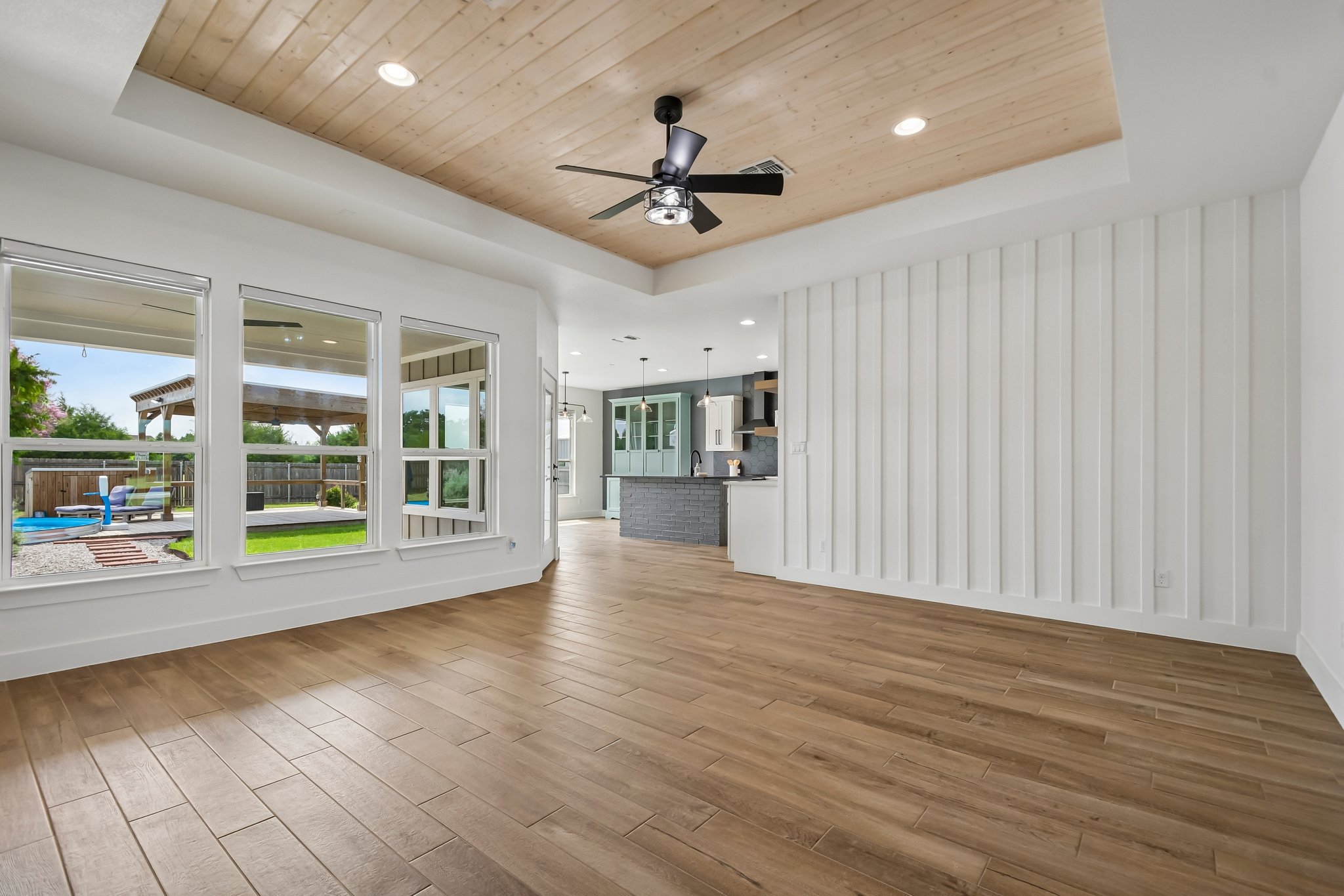 Silverado Dr-S1906-012.jpg