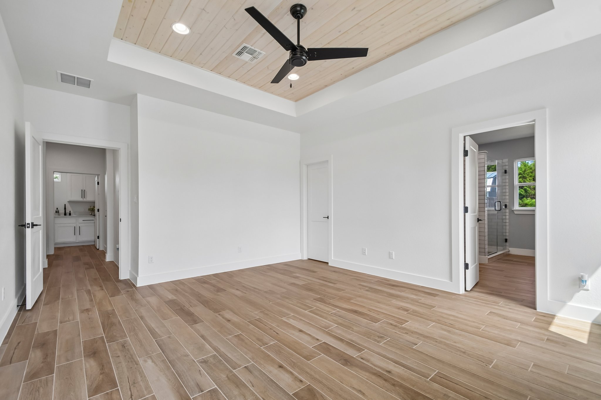 Silverado Dr-S1906-029.jpg