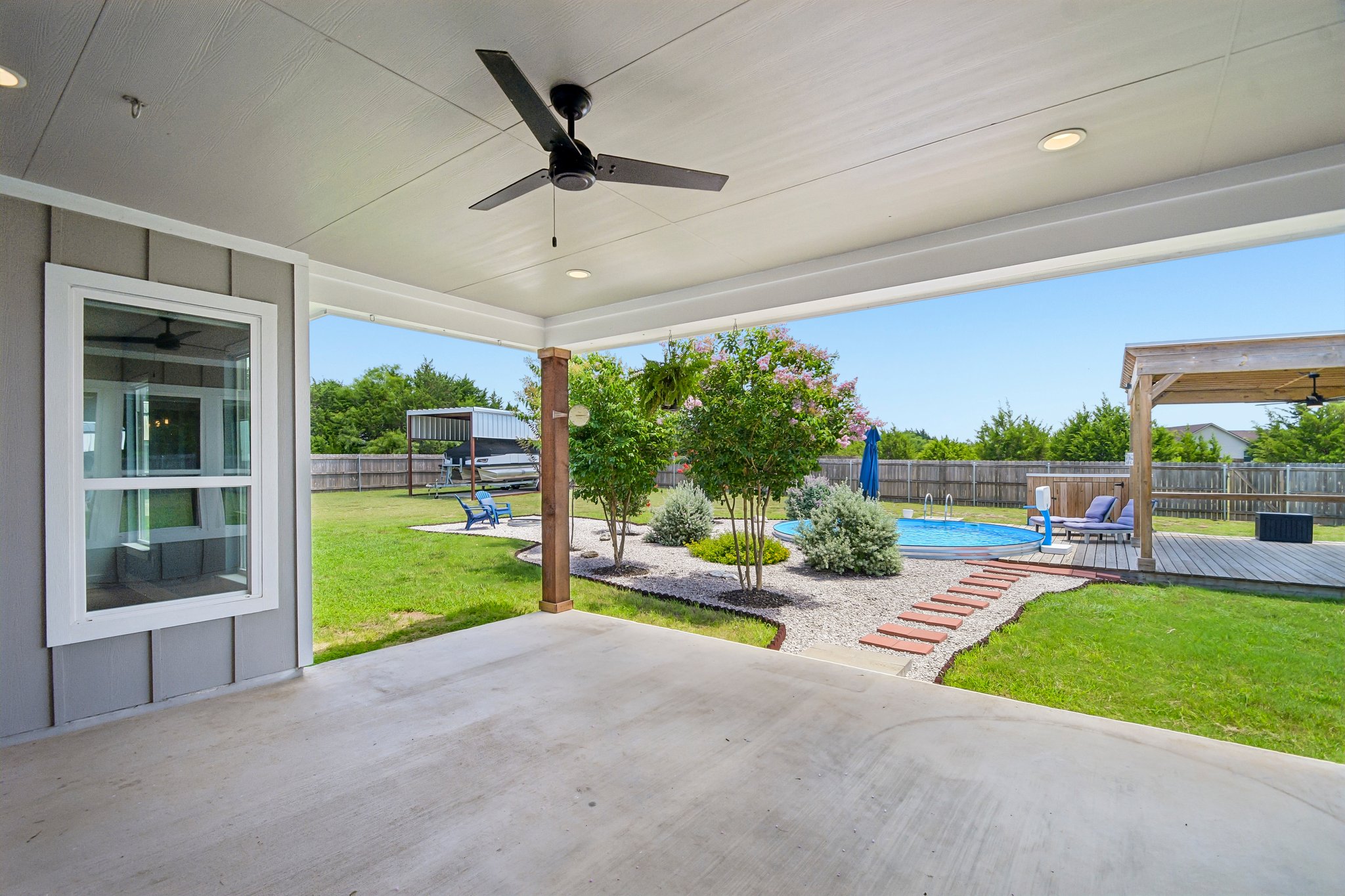 Silverado Dr-S1906-035.jpg