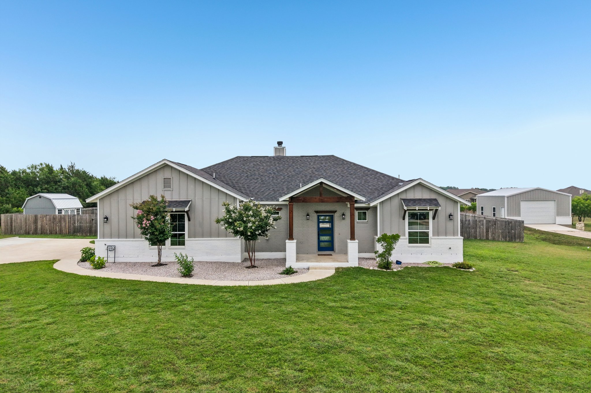 Silverado Dr-S1906-046.jpg