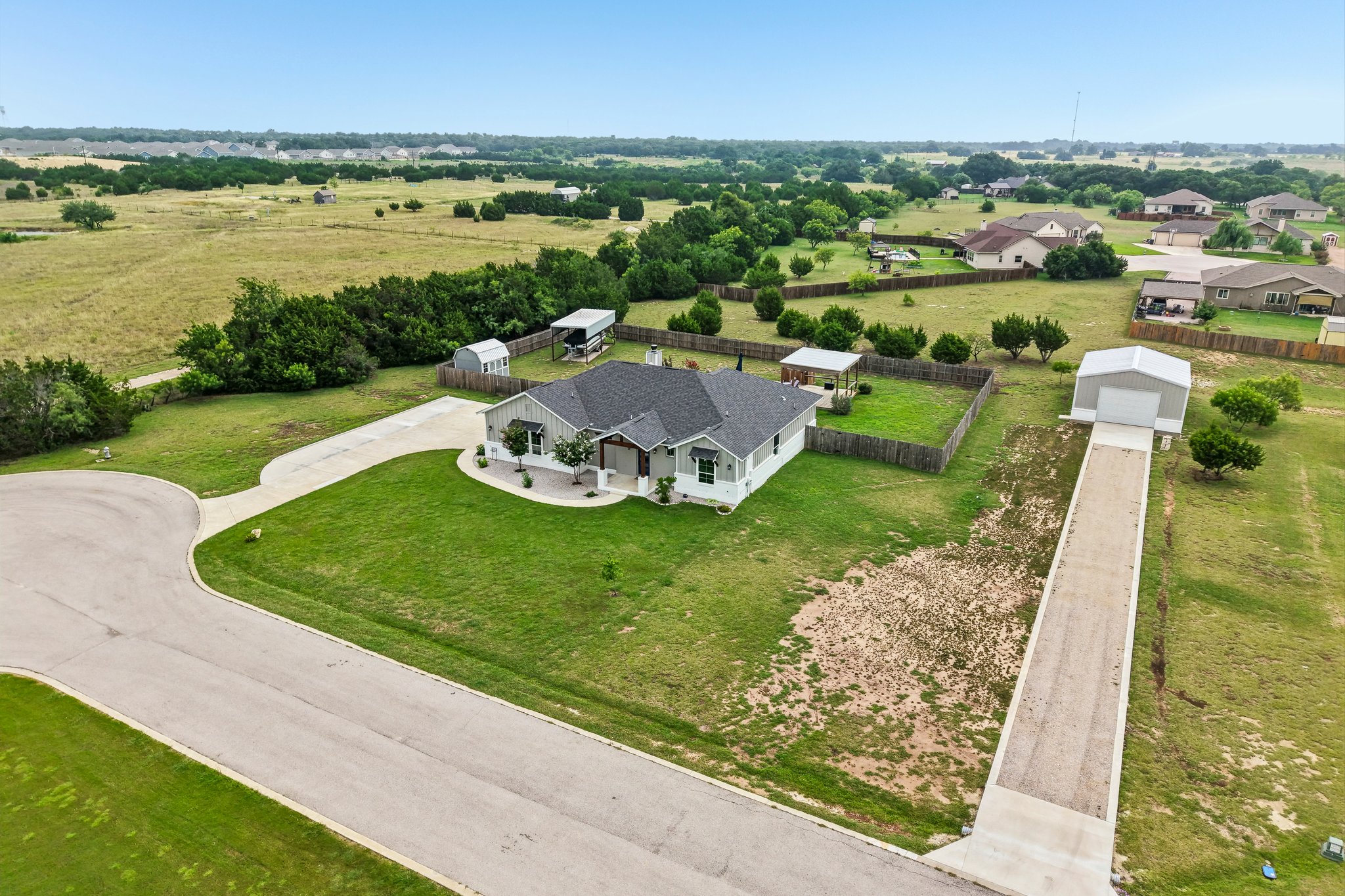 Silverado Dr-S1906-049.jpg