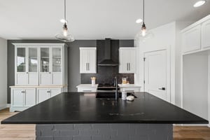 Silverado Dr-S1906-018.jpg