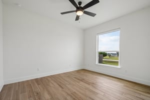 Silverado Dr-S1906-024.jpg