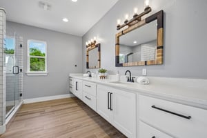 Silverado Dr-S1906-032.jpg