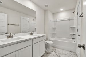  Photo 48