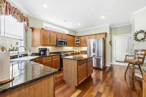  Photo 9