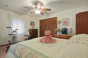  Photo 33
