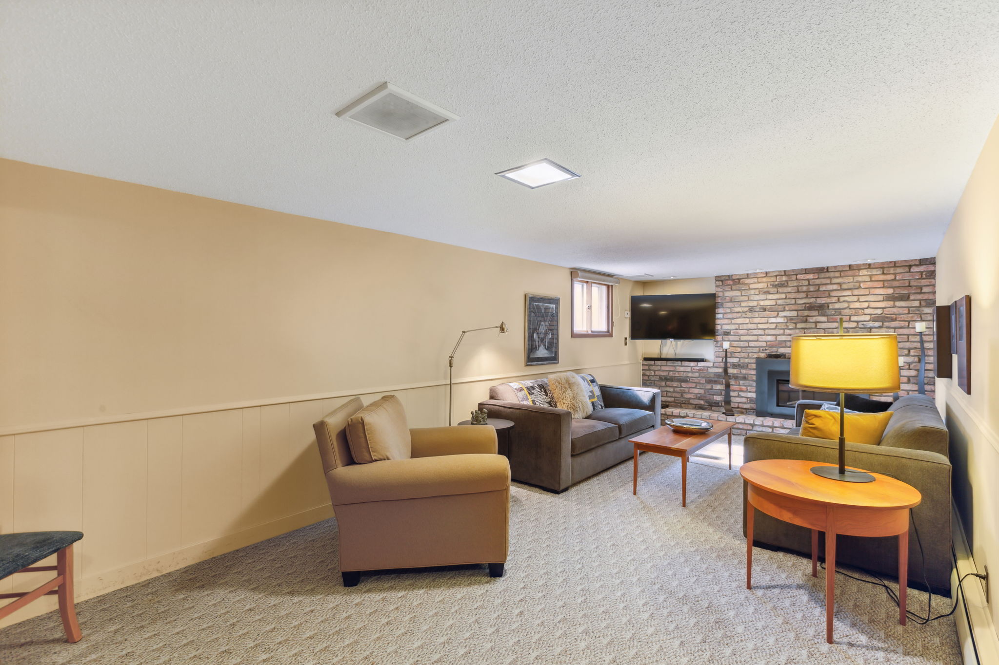 17_Interior