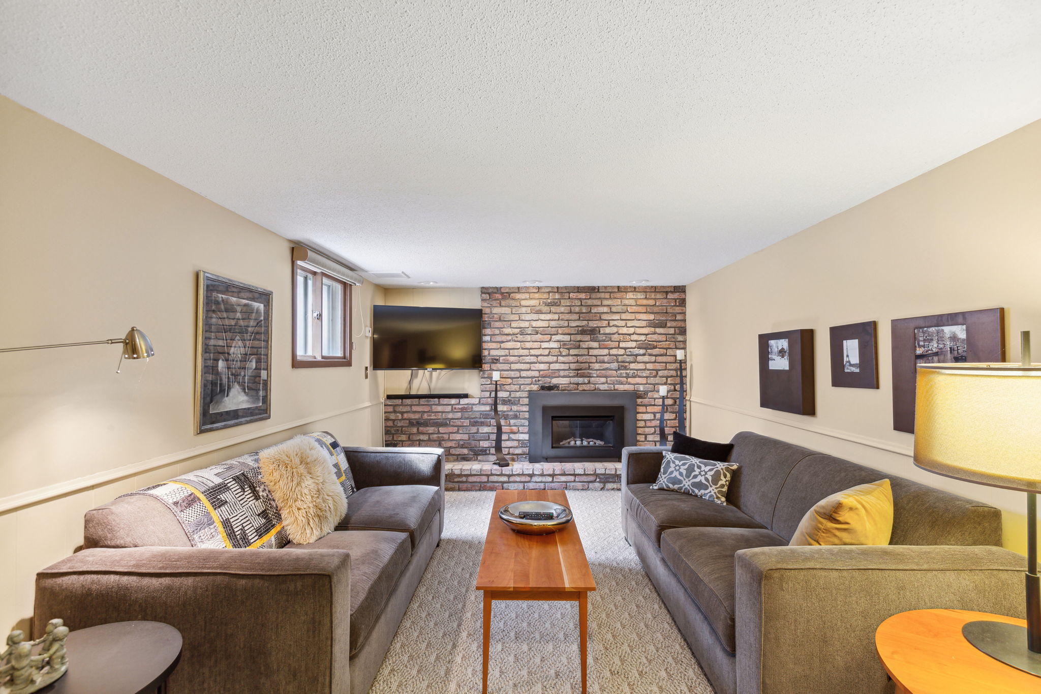 18_Interior