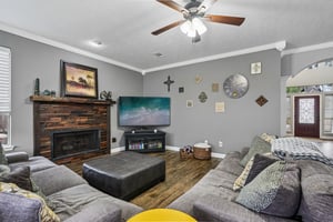 Sycamore Dr-S2604-015.jpg