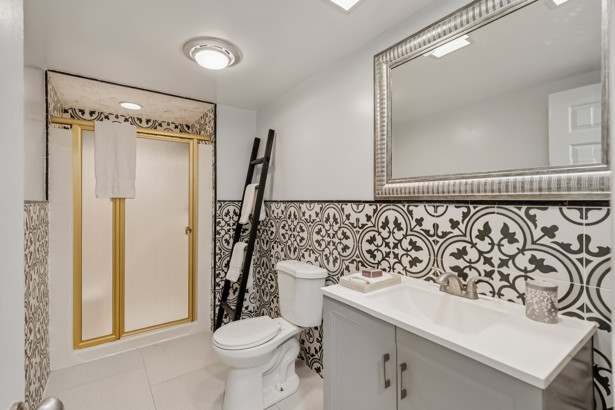 Lower Level Full Bathroom