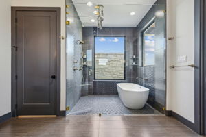 Wetroom of the Main House Primary Suite
