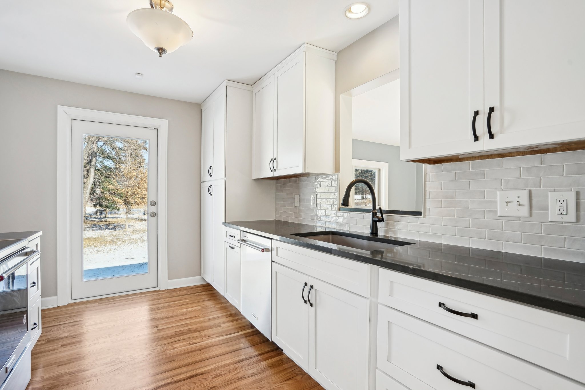 Oak Knoll Ter N-017.jpg