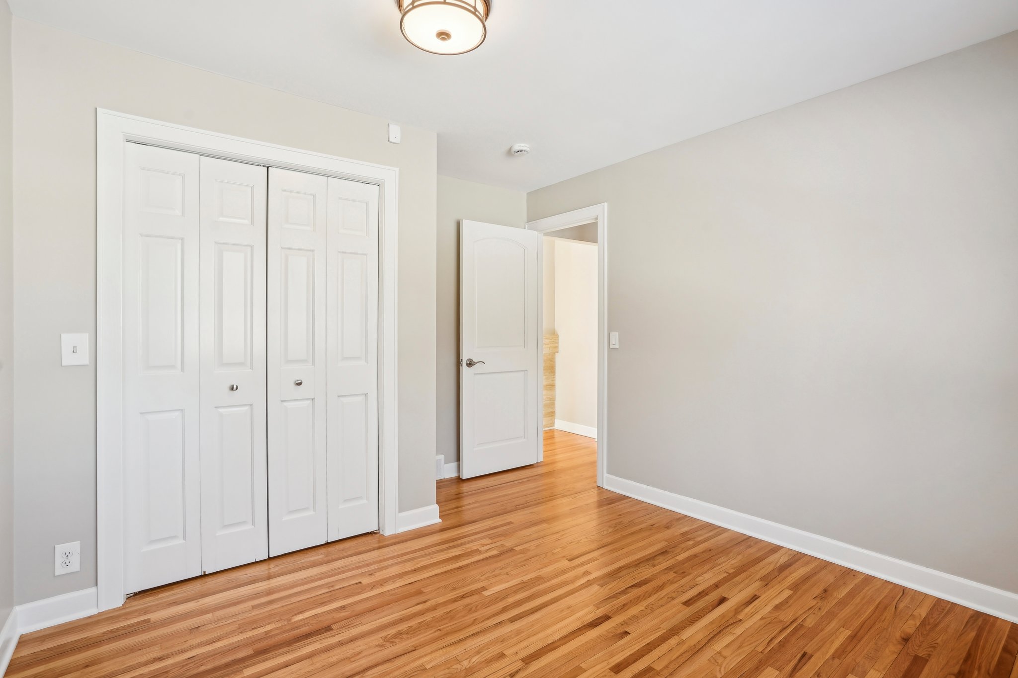 Oak Knoll Ter N-027.jpg