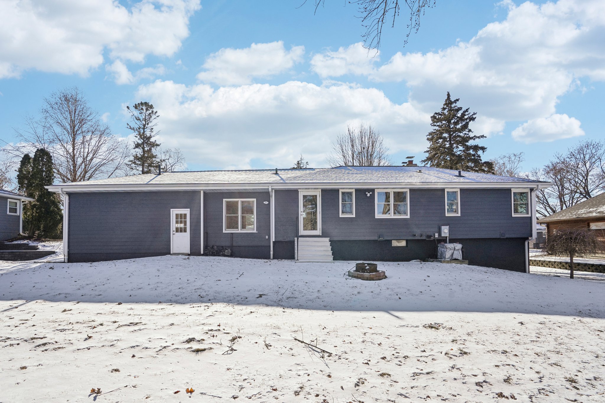 Oak Knoll Ter N-038.jpg