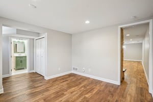 Oak Knoll Ter N-029.jpg