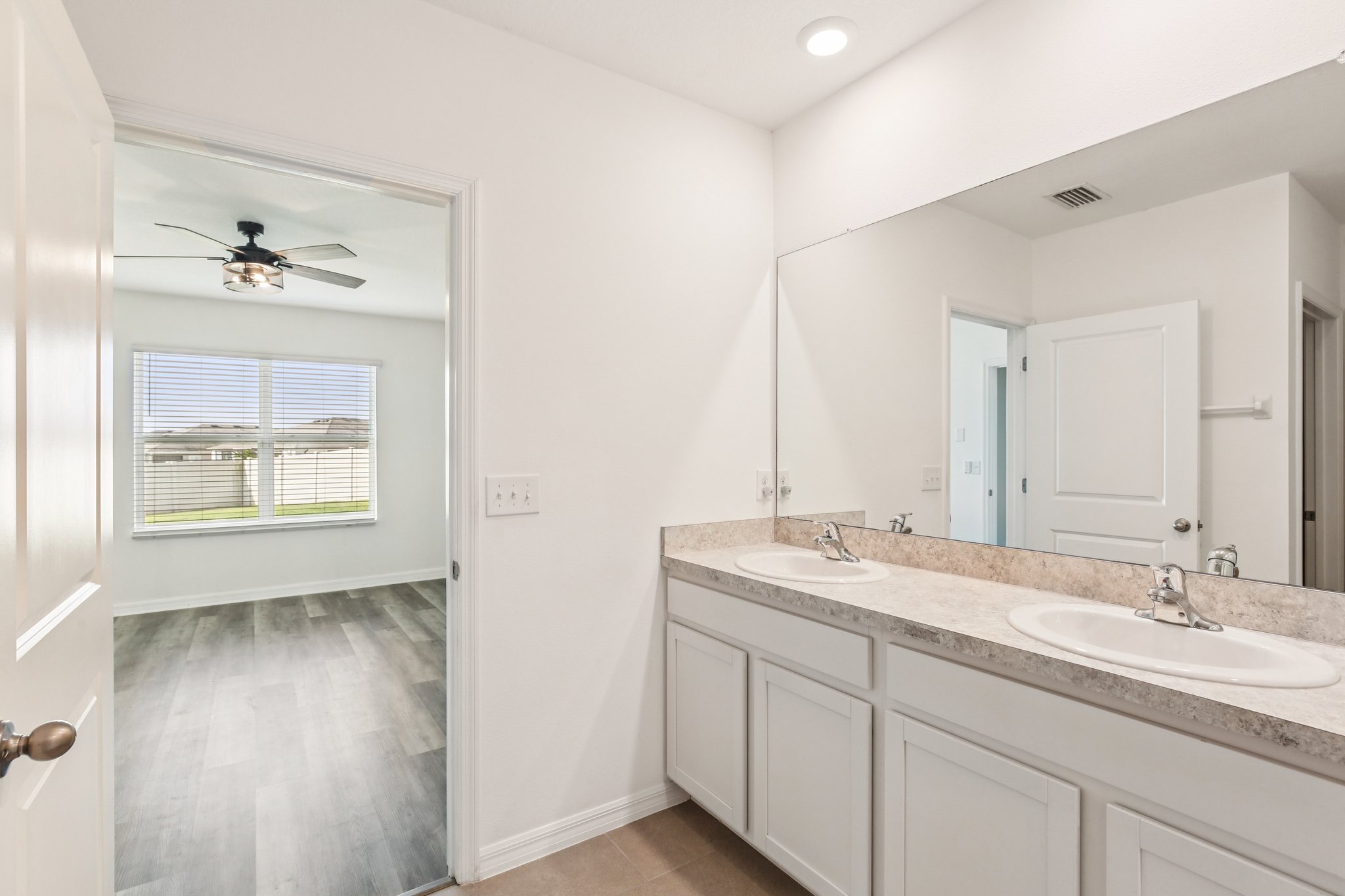 Tally Fawn Loop-S1108-019.jpg