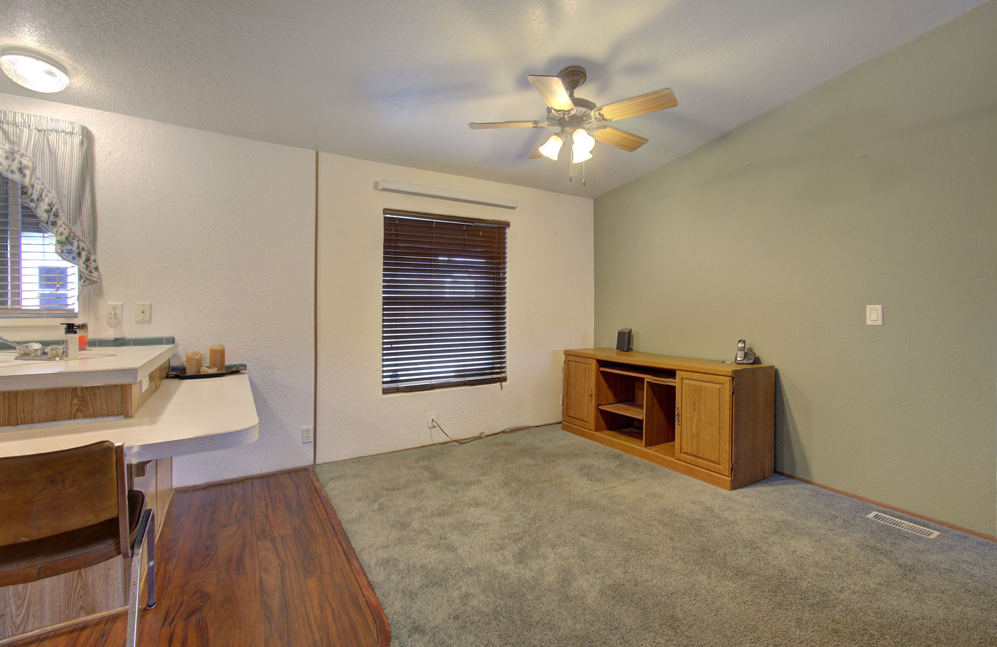 02 dining room