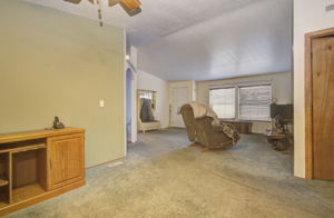 02 Dining room - living room