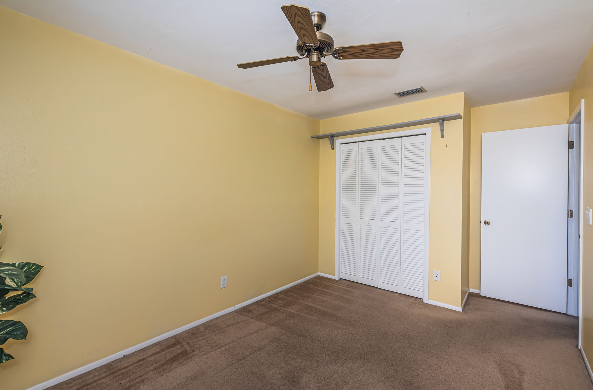 Bedroom 1b