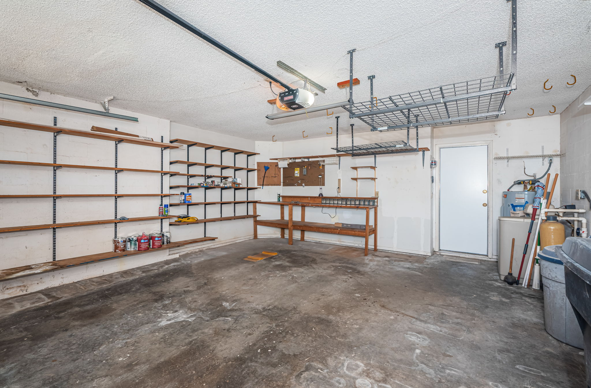 Garage 2