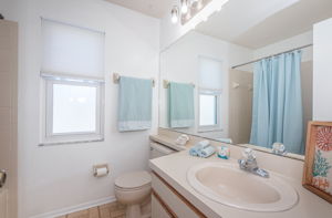Bathroom 1a
