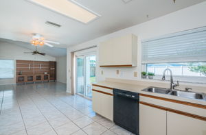 Kitchen 5
