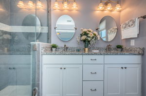 Master Bathroom 4