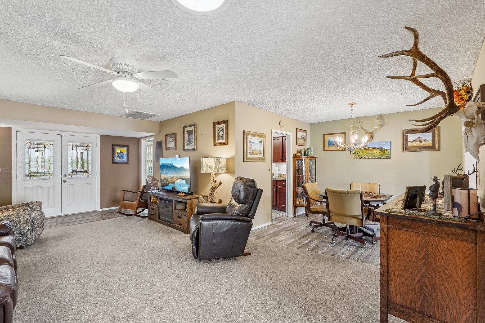 W Meade Dr-S1407-011.jpg