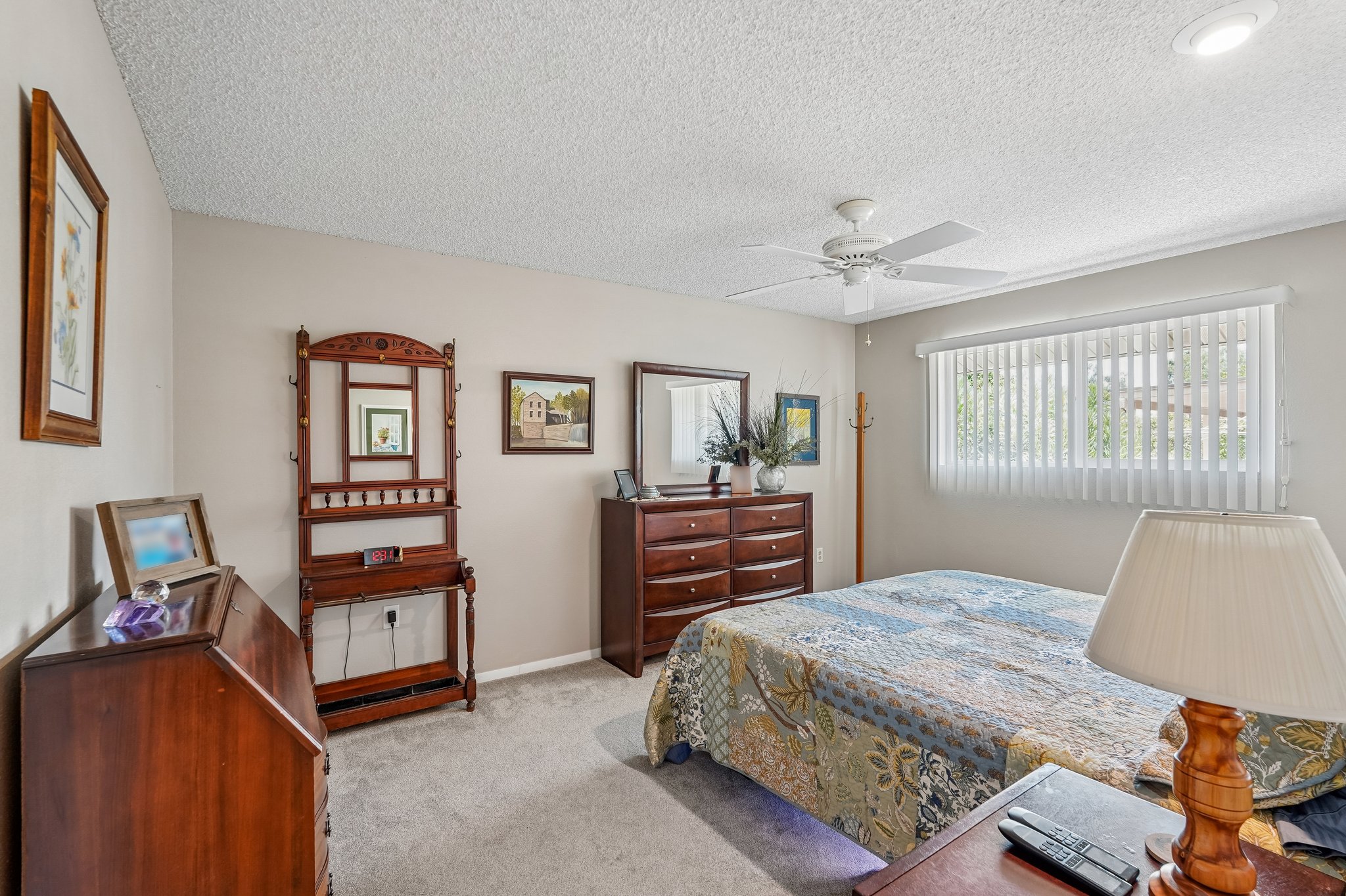 W Meade Dr-S1407-036.jpg