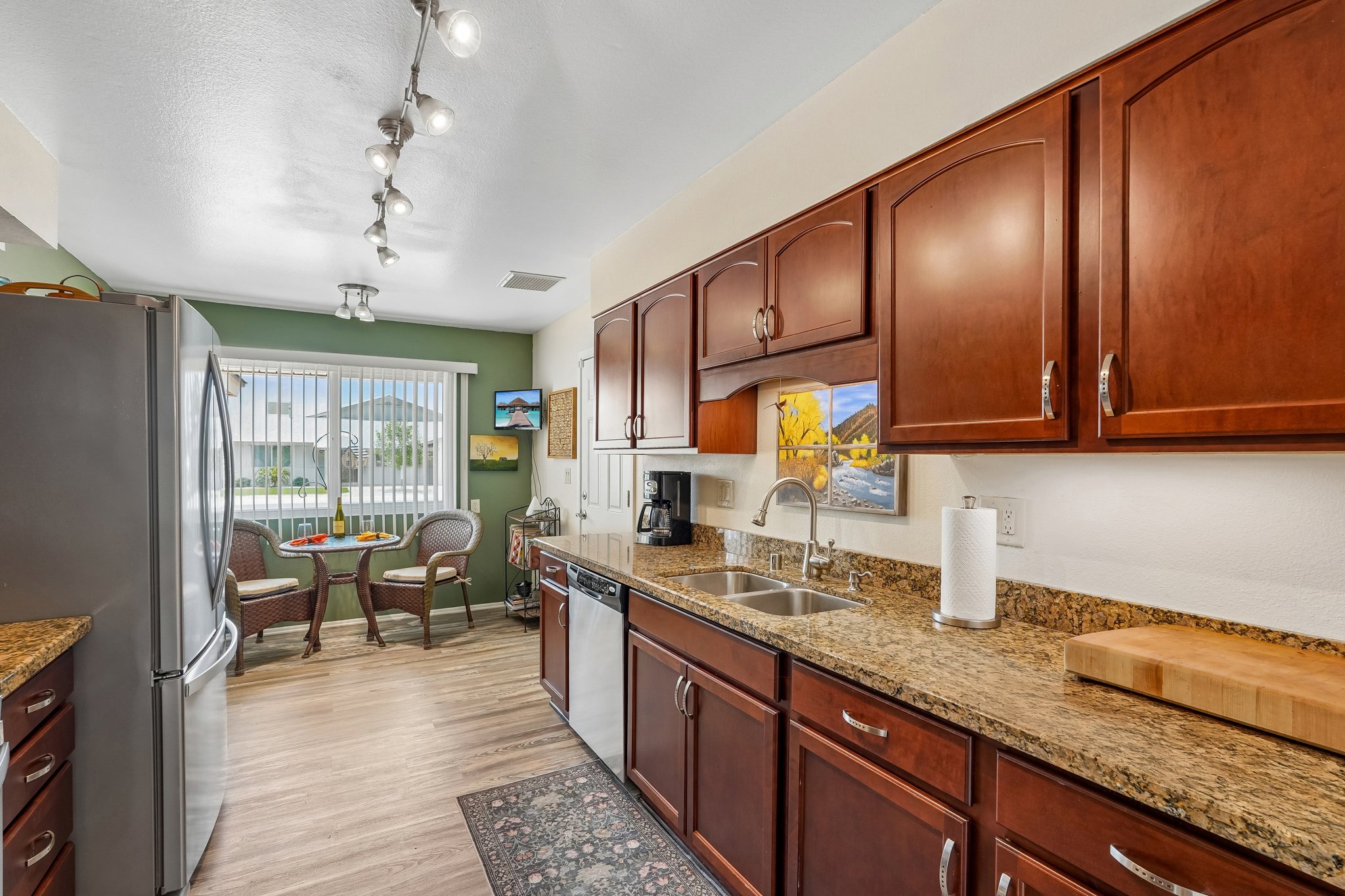 W Meade Dr-S1407-017r.jpg
