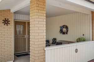 W Meade Dr-S1407-007.jpg