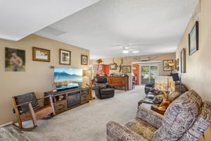 W Meade Dr-S1407-012.jpg