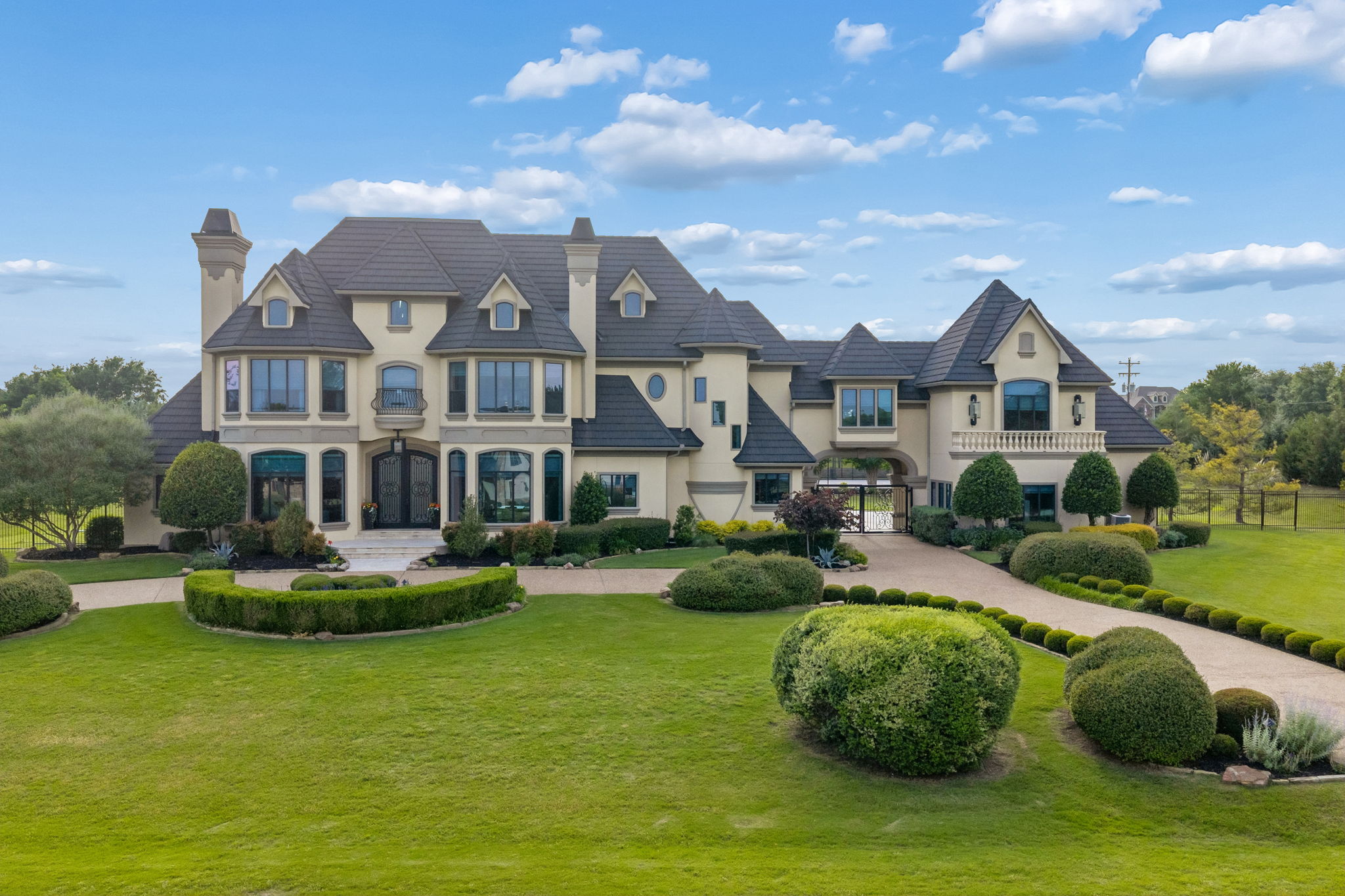 1091Broadmoor_002