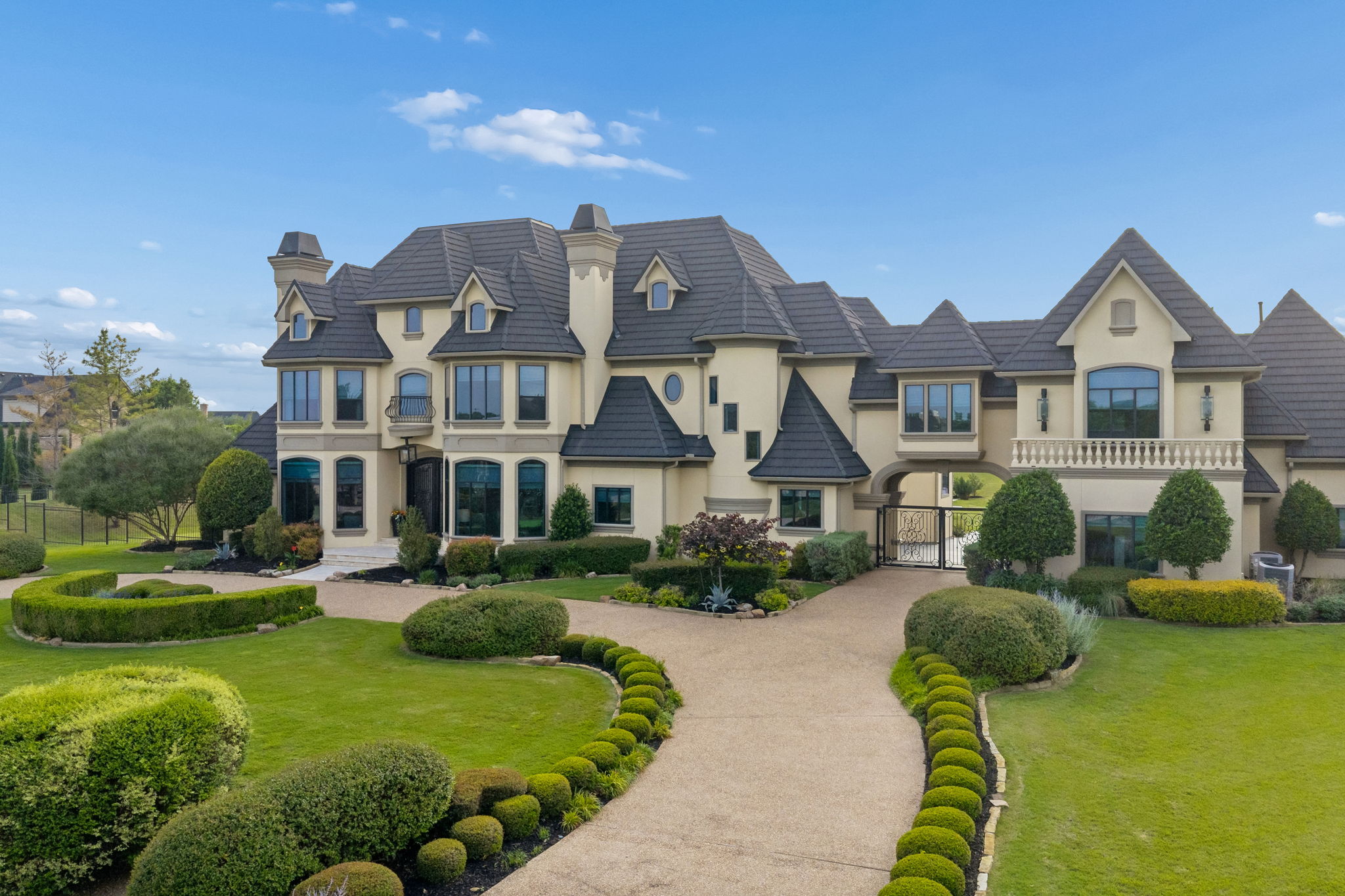1091Broadmoor_003