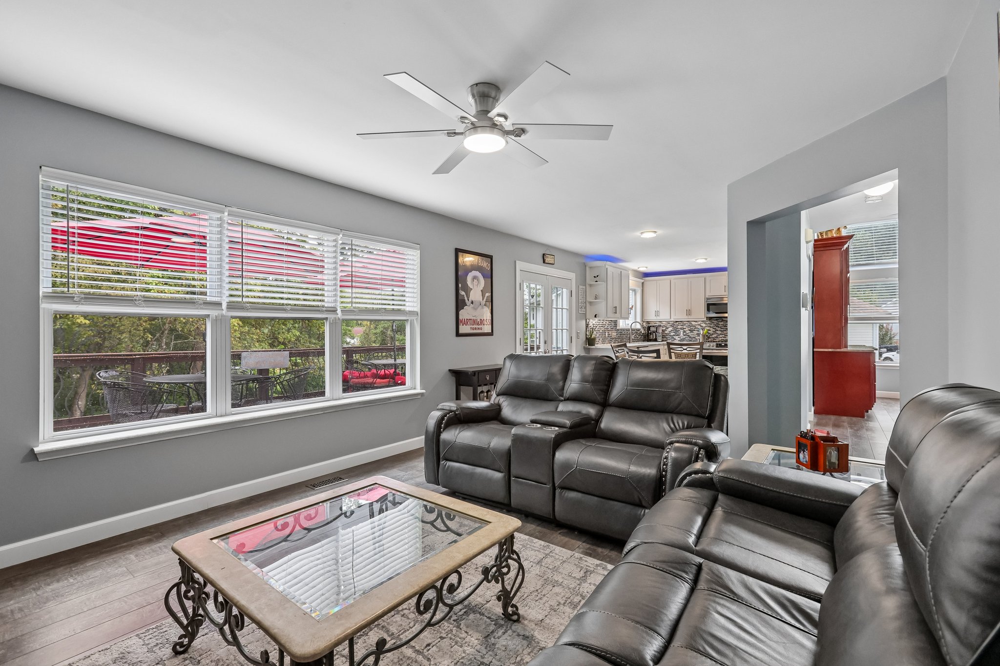 Fenton Park Dr-S1109-012.jpg