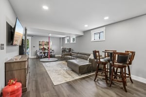 Fenton Park Dr-S1109-014.jpg