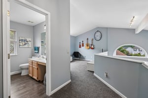 Fenton Park Dr-S1109-031.jpg