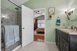 Fenton Park Dr-S1109-039.jpg