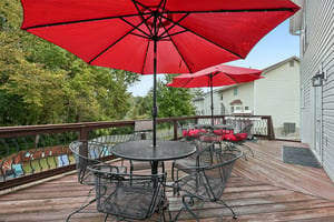 Fenton Park Dr-S1109-053.jpg