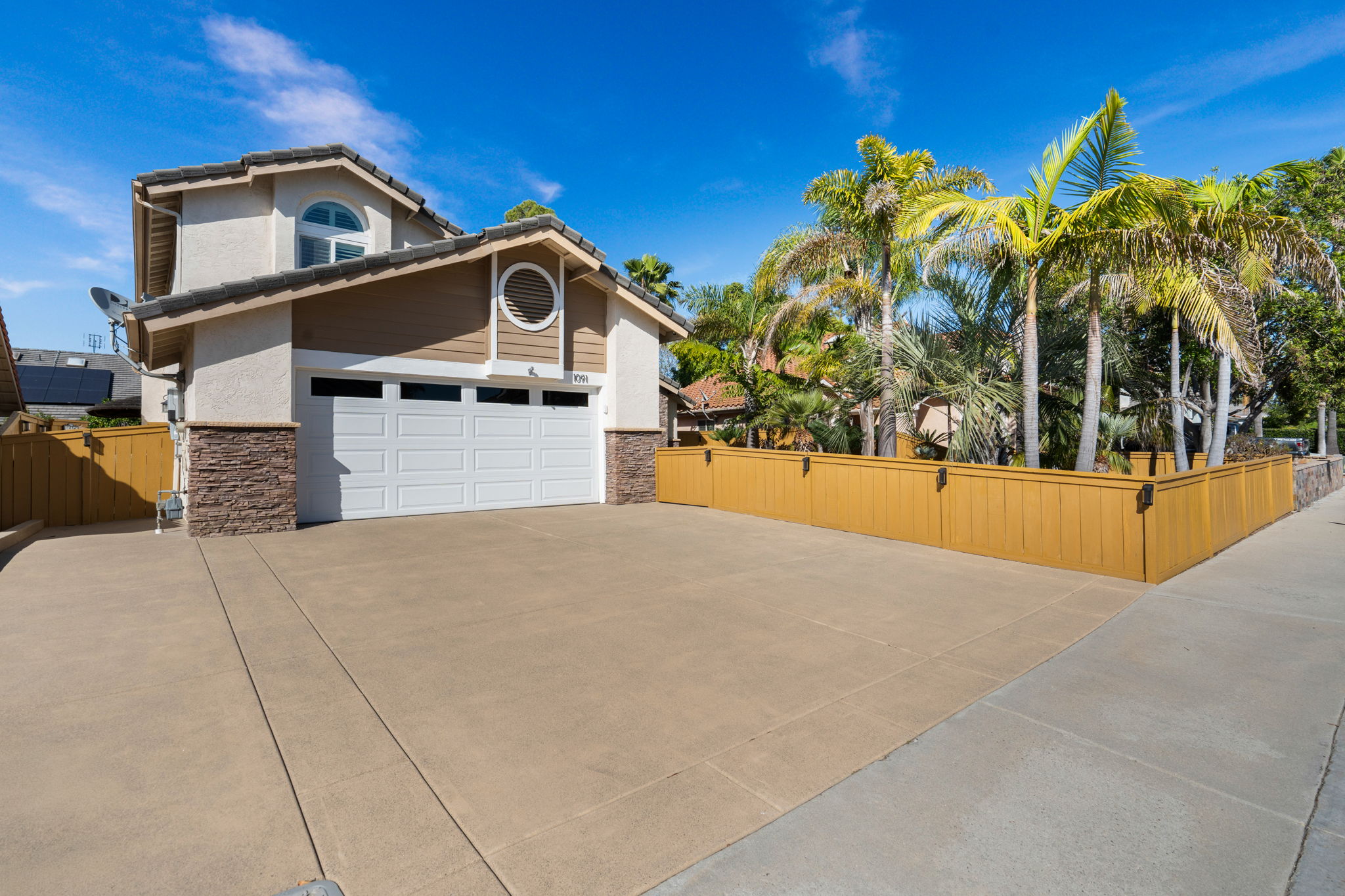 1091 La Tortuga Dr-50