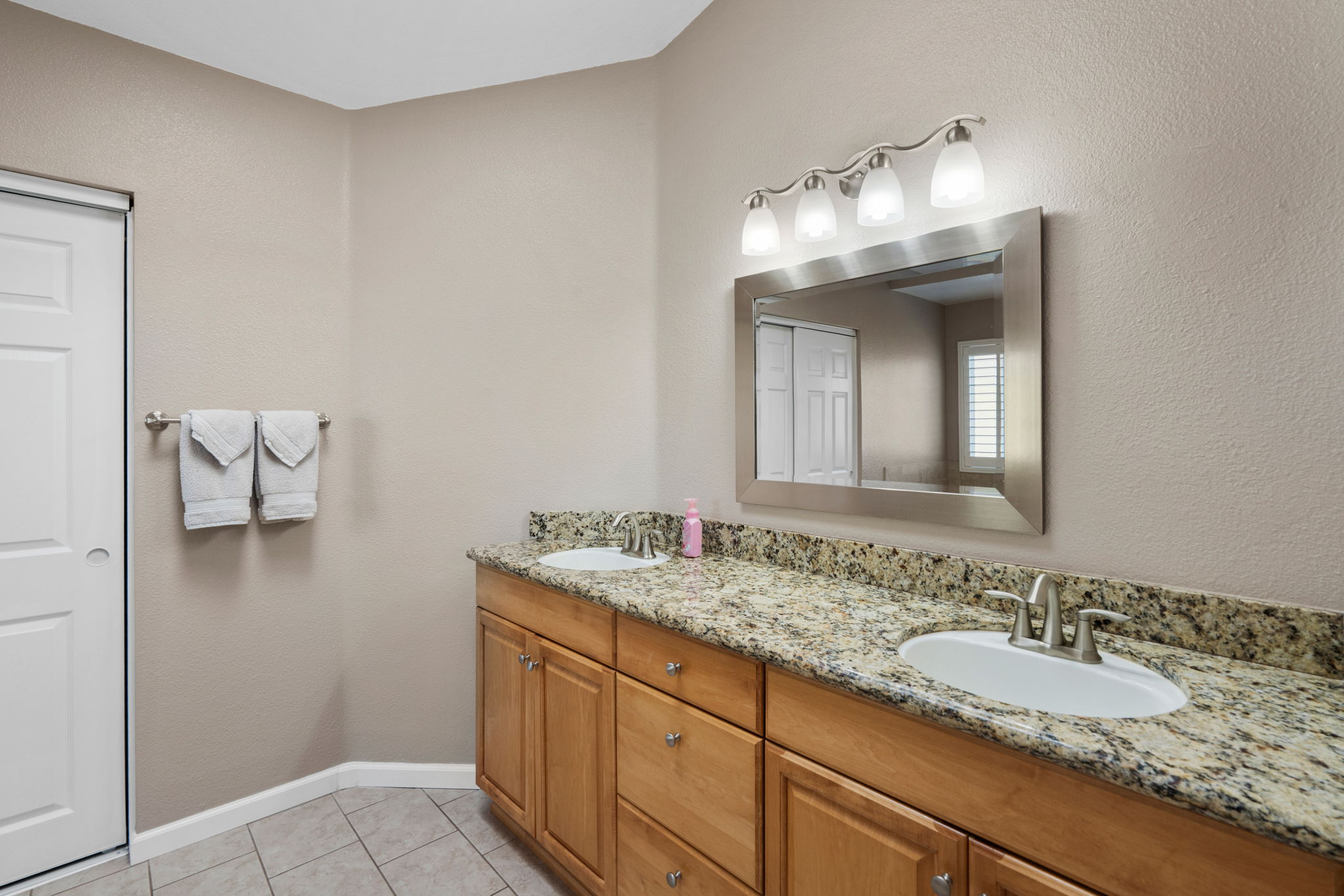 1091 La Tortuga Dr-29