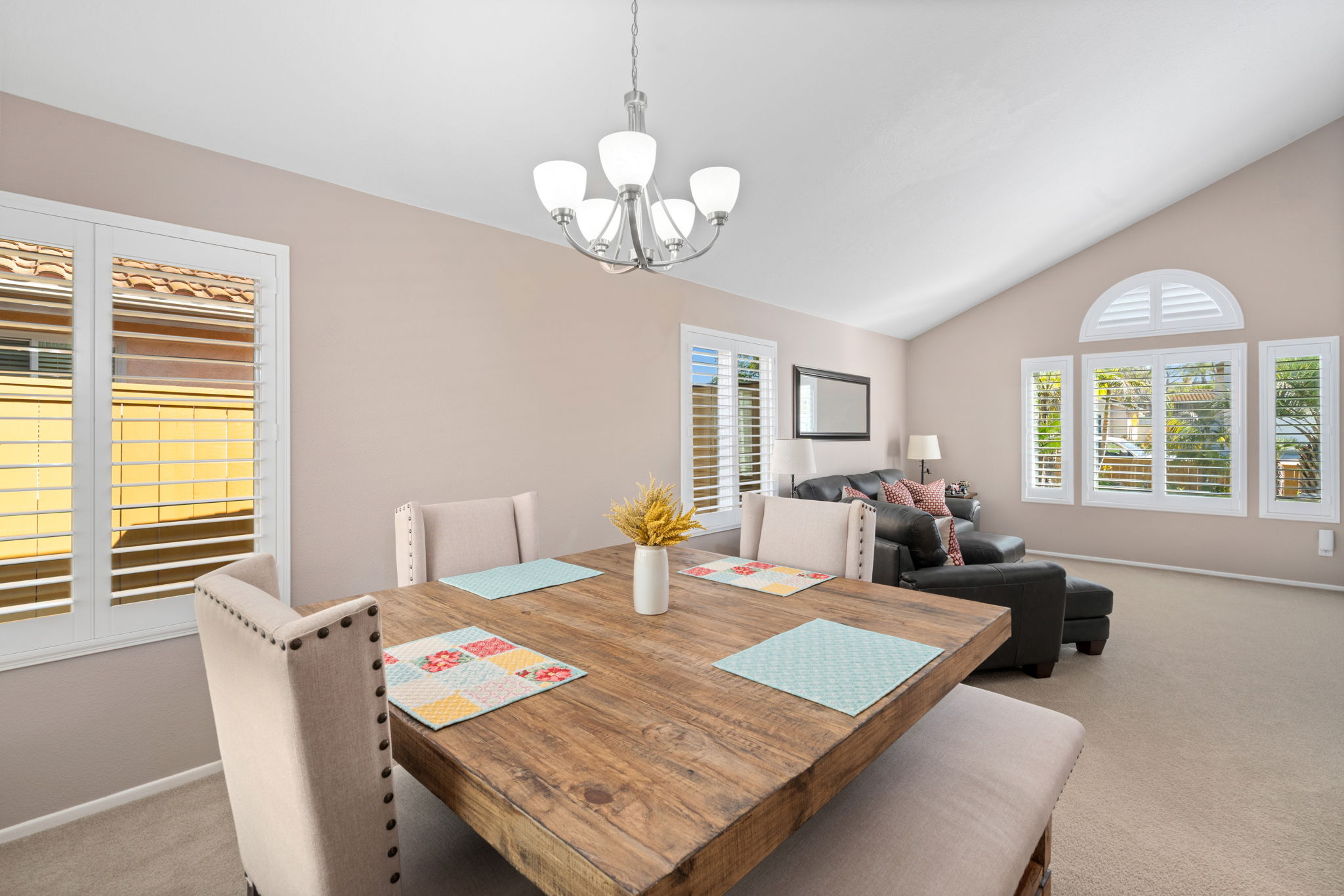 1091 La Tortuga Dr-18