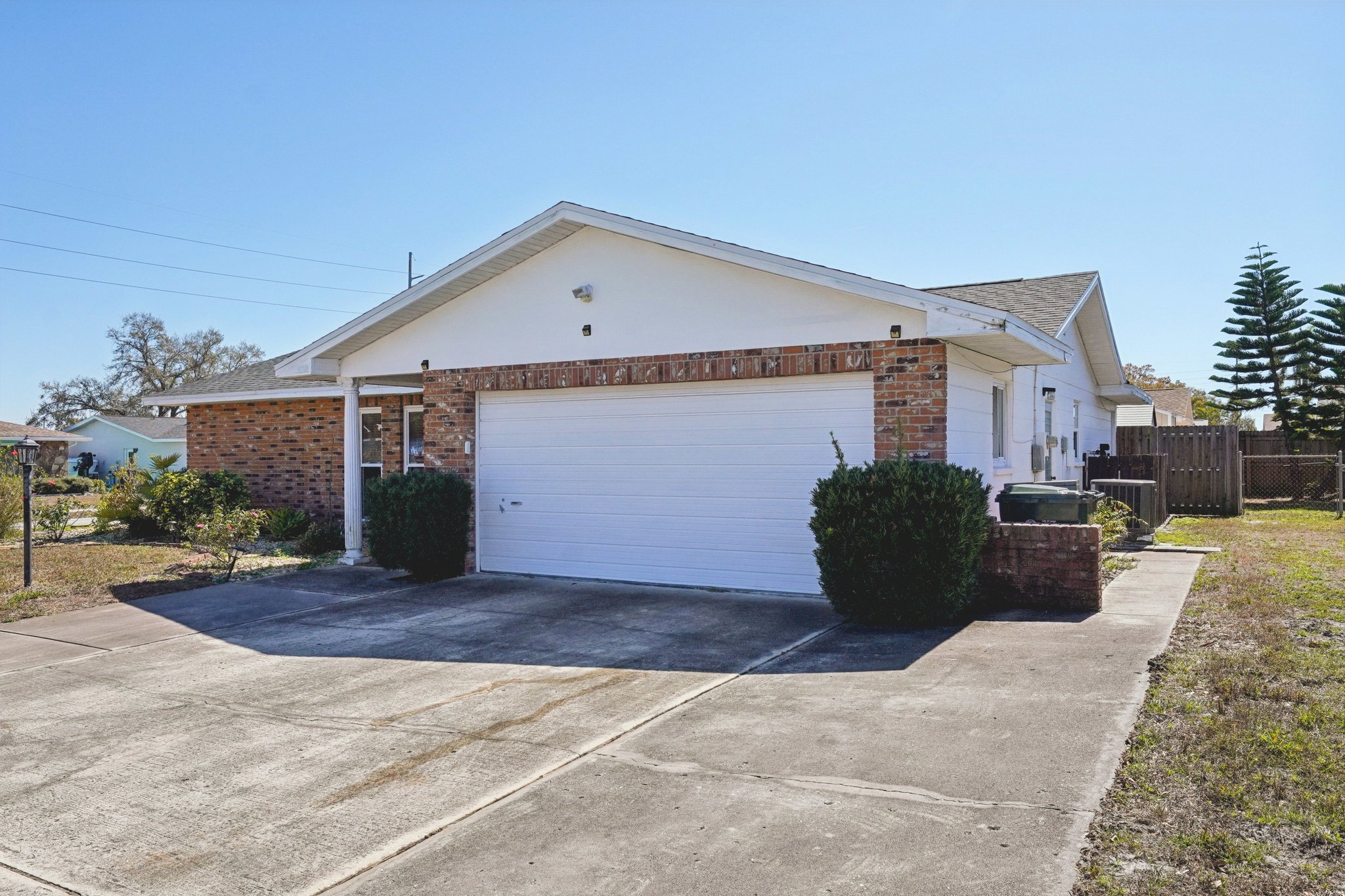 128th Ave N-S2202-004.jpg