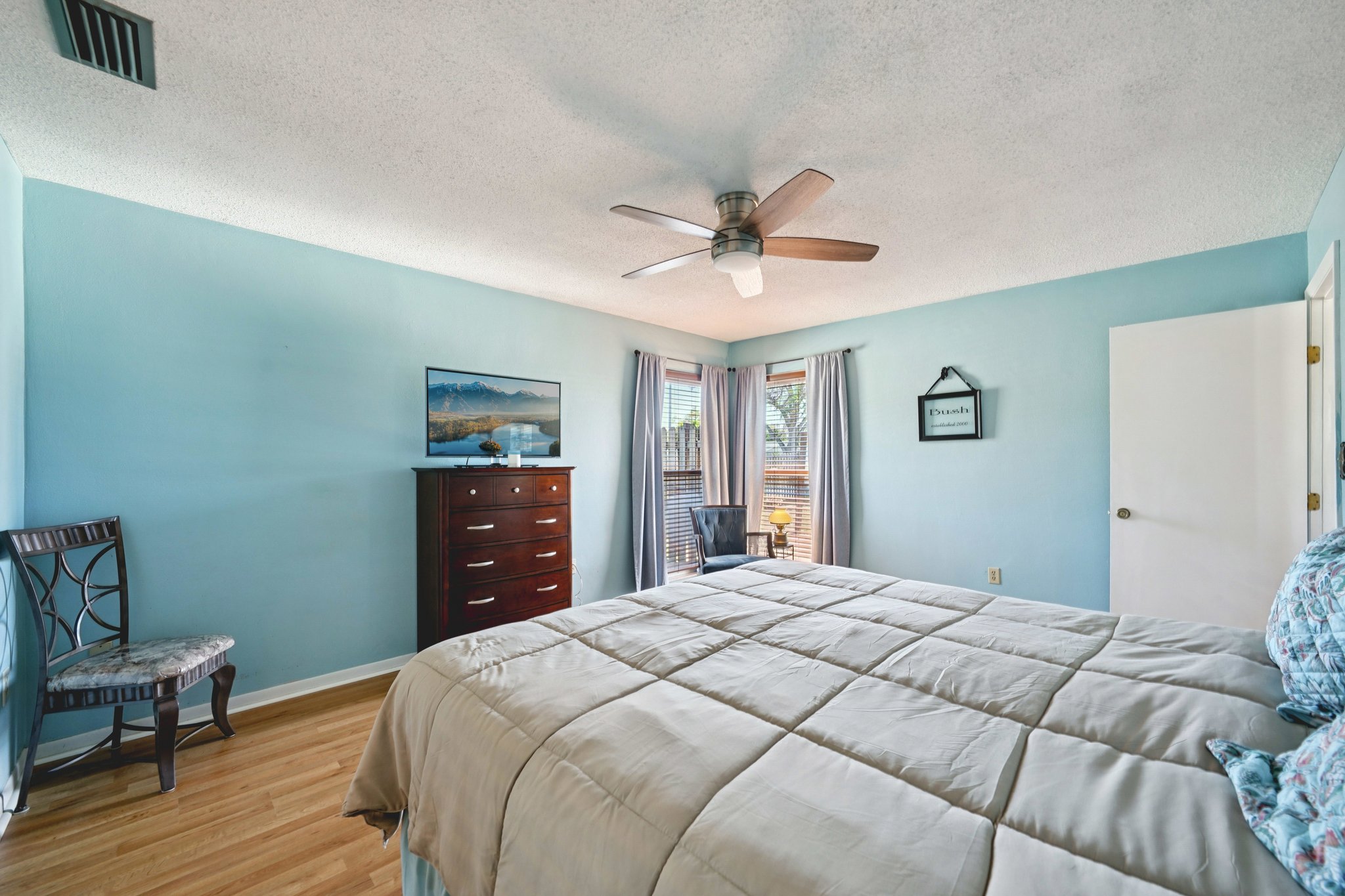 128th Ave N-S2202-031.jpg