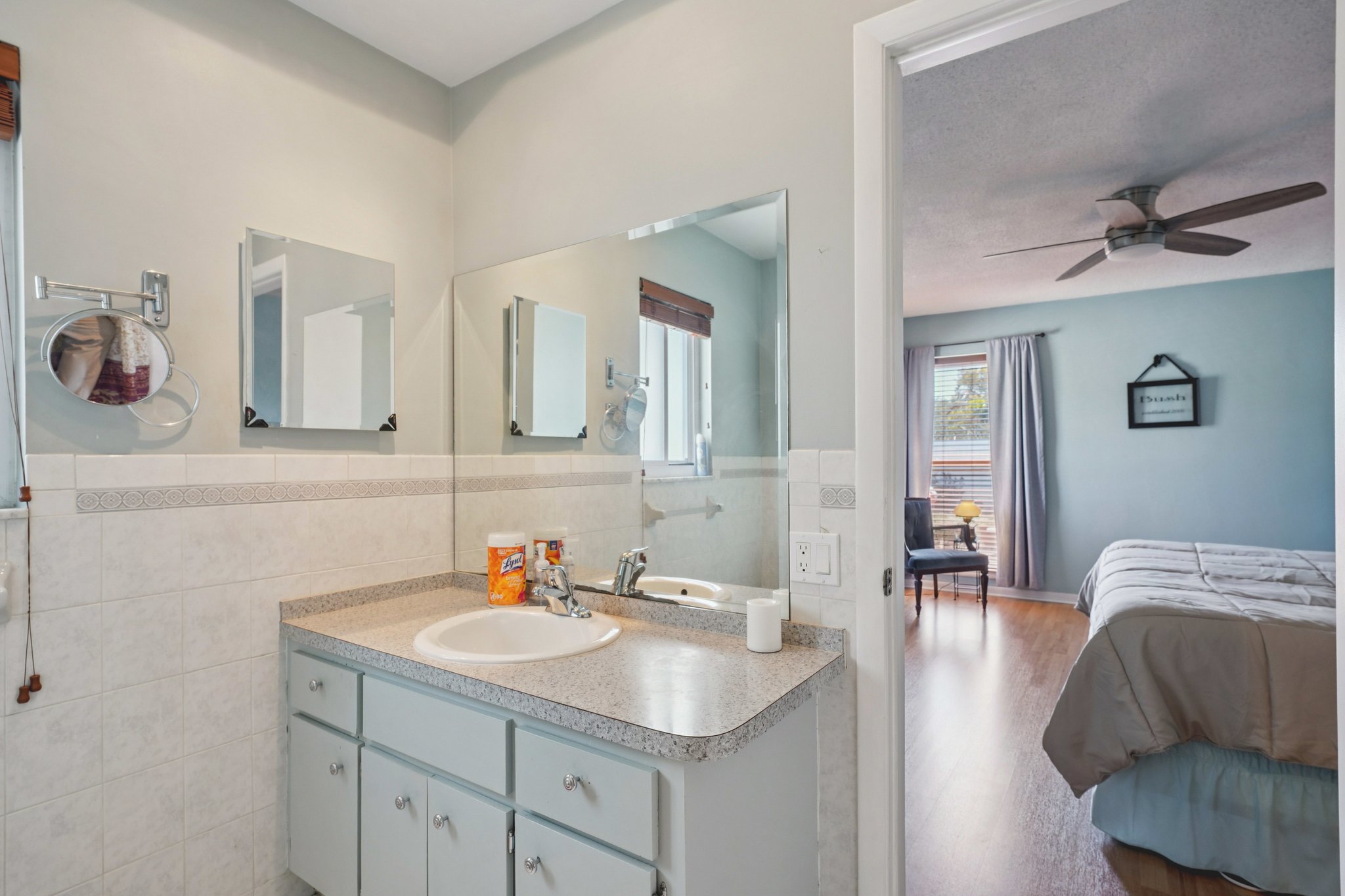 128th Ave N-S2202-036.jpg