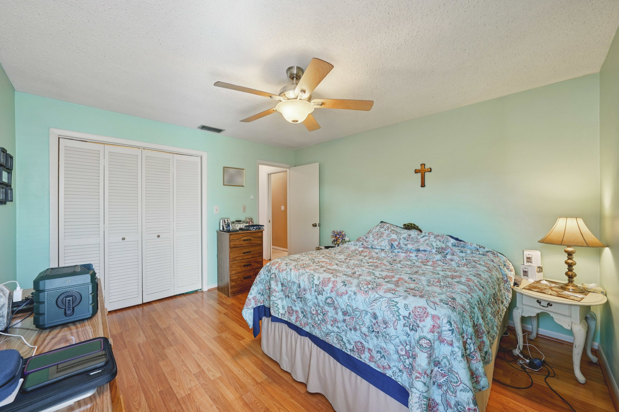 128th Ave N-S2202-042.jpg