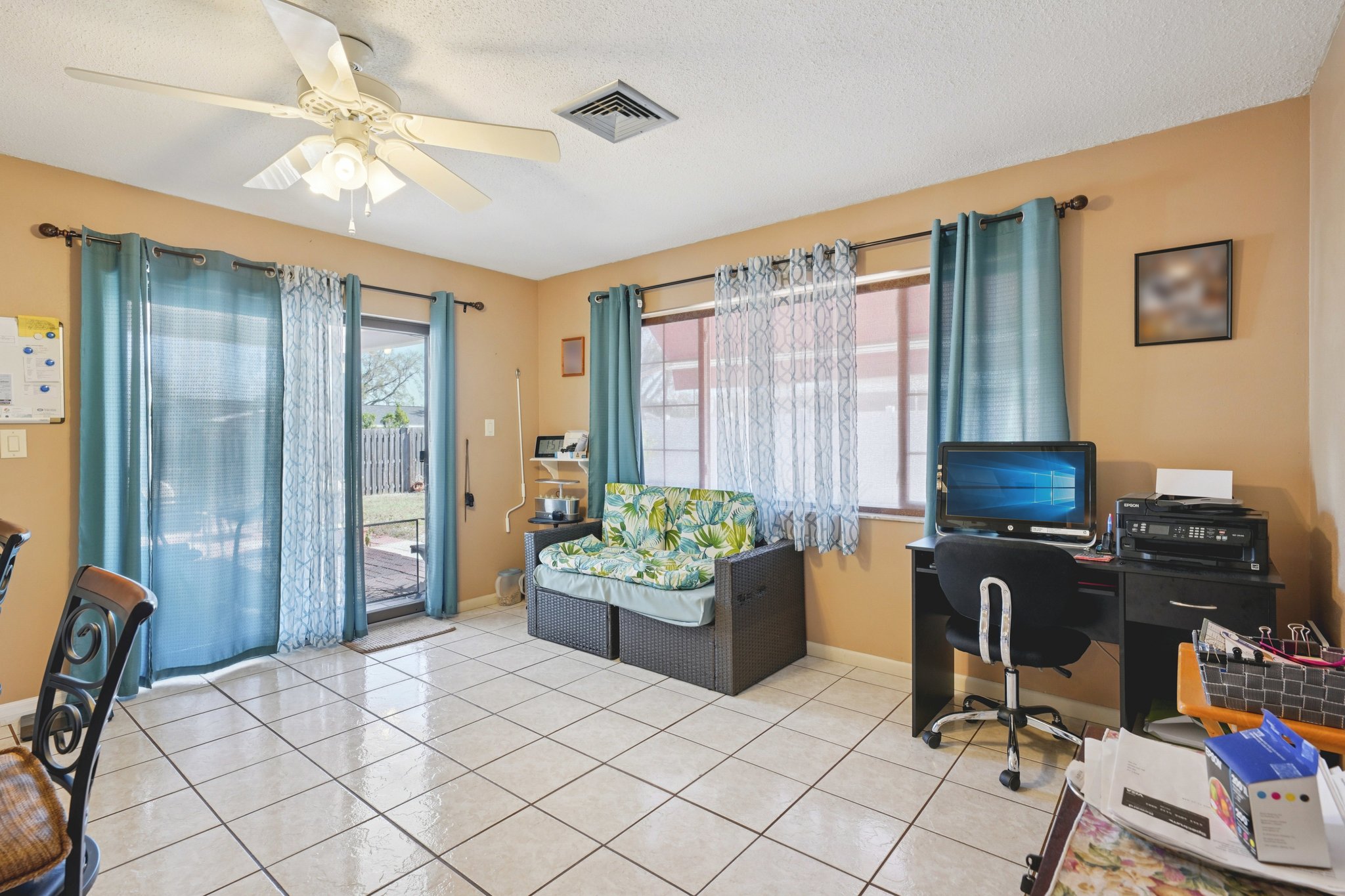 128th Ave N-S2202-045.jpg