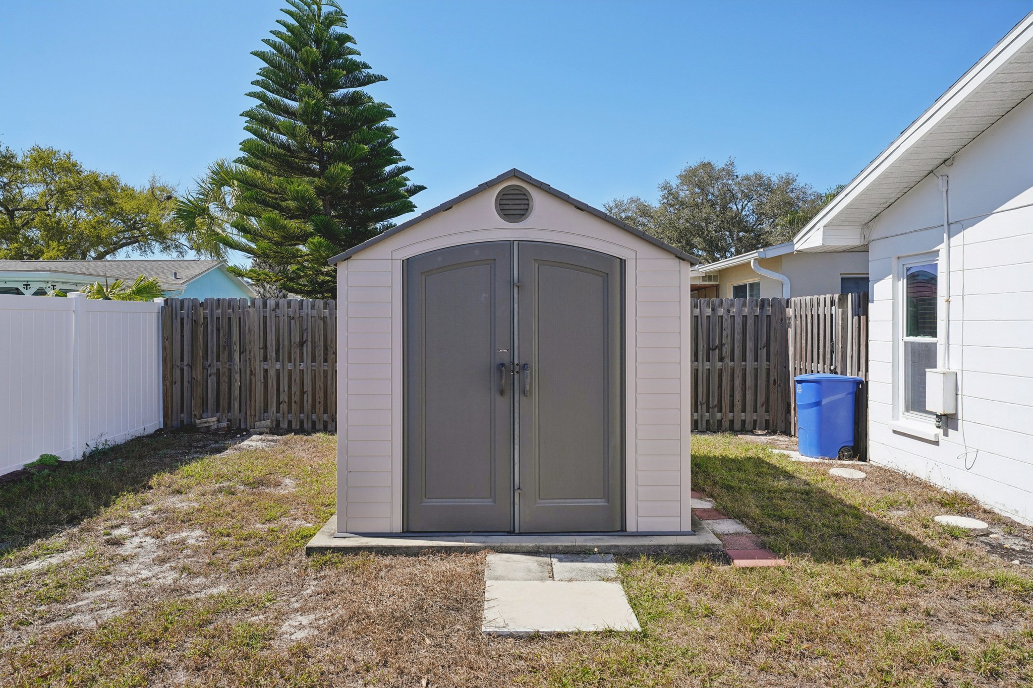 128th Ave N-S2202-050.jpg